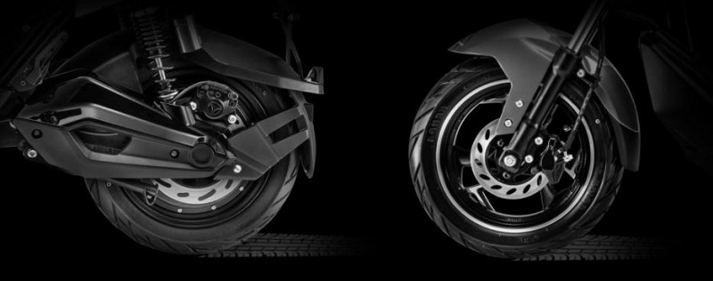 Bộ phanh chắc chắn và bánh xe chống trơn trượt của xe máy điện Yadea XMEN NEO