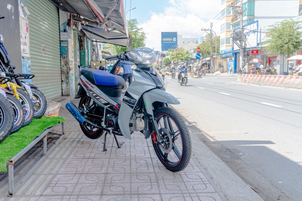 Xe máy 50cc dành cho các em học sinh 