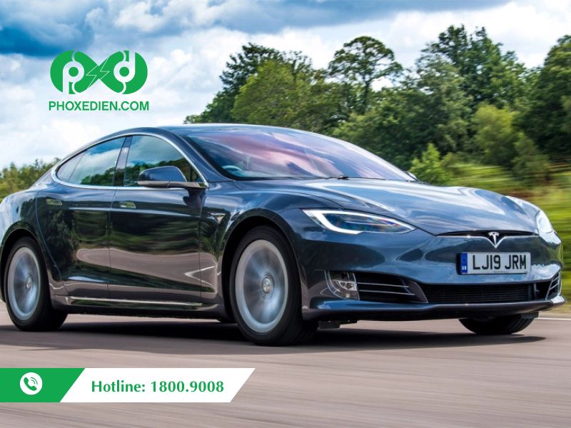 Giá bán các dòng xe điện Tesla hiện nay